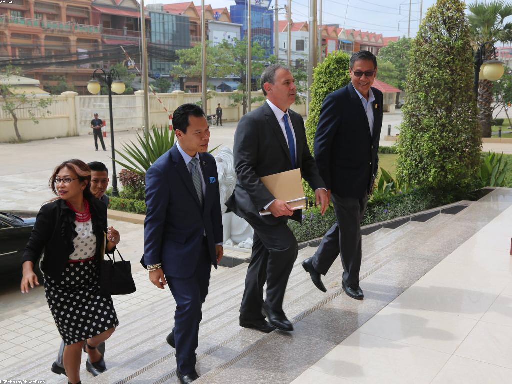 សារៈសំខាន់នៃការពិគ្រោះយោបល់